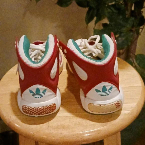 Adidas Round house Mid J sneakers big girl sz5 - Picture 3 of 6